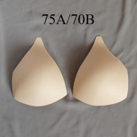 Бежевые треугольные чашки для купальника 75A, 70B 1 пара (055-070-304)