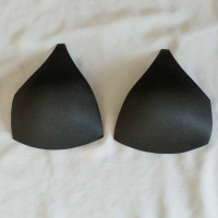 Черные треугольные чашки для купальника 75А, 70В, 1 пара (055-070-104)