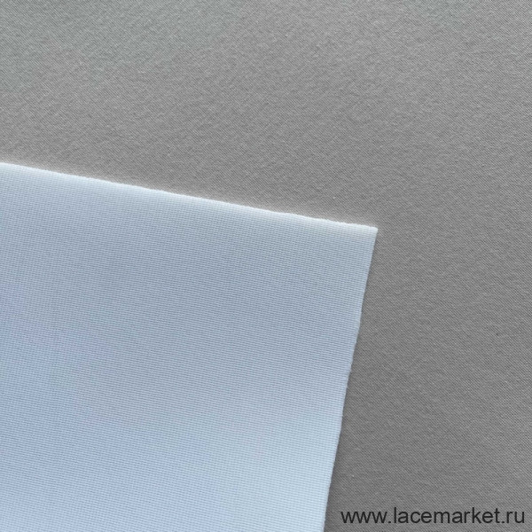 Бельевой поролон ламинированный белый Италия цв.102 25x25 см