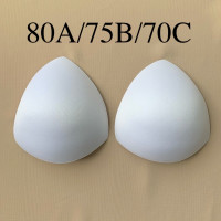 Белые треугольные чашки с пушап 80А/75B/70С, 1 пара (055-075-226) 