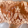 Оранжевое неэластичное кружево Шантильи с ресничками 25 см цв.486, ОТРЕЗ 3 м (001-111-486)